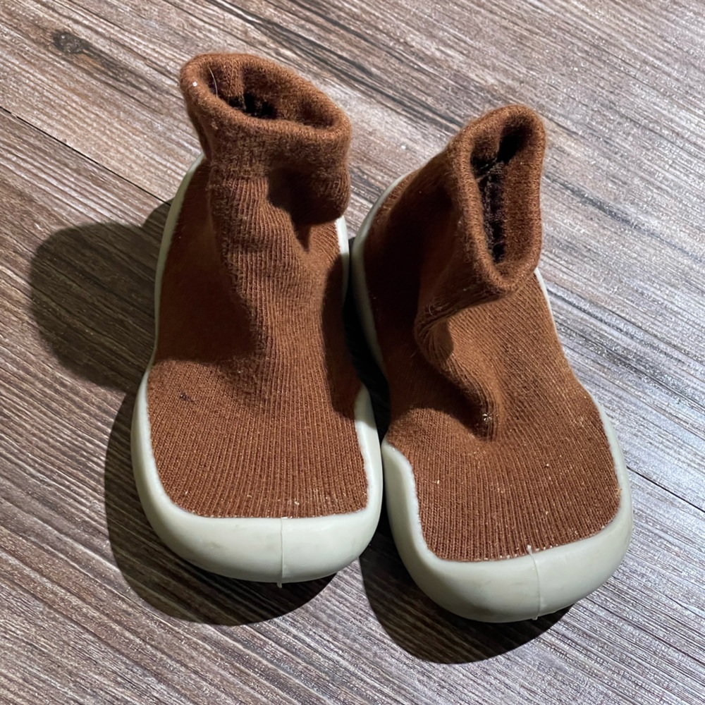🛹 3 for $10
Cozy Brown Kids Shoes